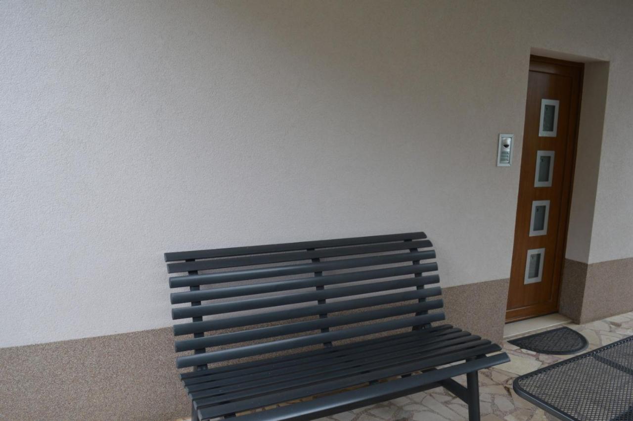 Soba Mira Apartment Makarska Exterior photo